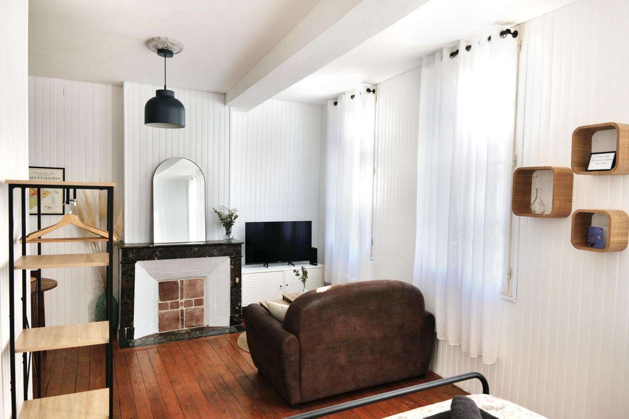 Apartment Le De La Bastide - Classe 2 Etoiles - Libourne